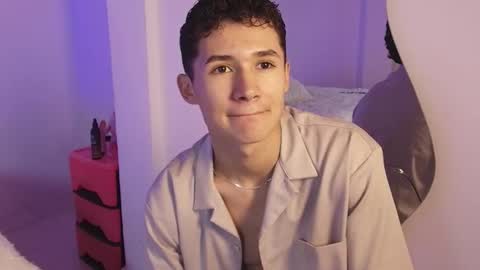 Snapshot of eiden_blake chatting on December 2025 11:42:02 PM Eiden Blake online show from December 2025 11:42:02 PM