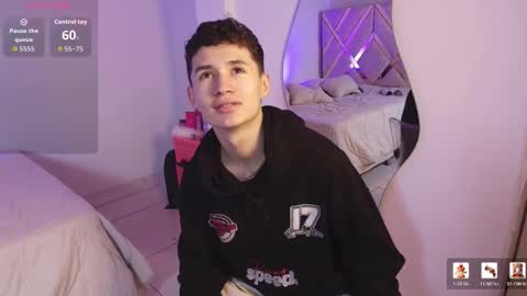 Snapshot of eiden_blake chatting on January 2026 11:32:02 PM Eiden Blake online show from January 2026 11:32:02 PM