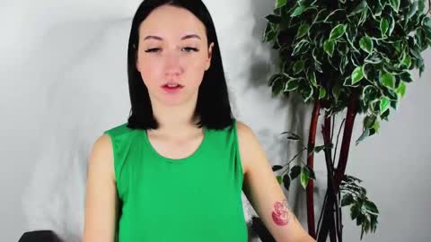 Snapshot of eileenmoores chatting on October 2025 12:08:02 PM eileenmoores online show from October 2025 12:08:02 PM