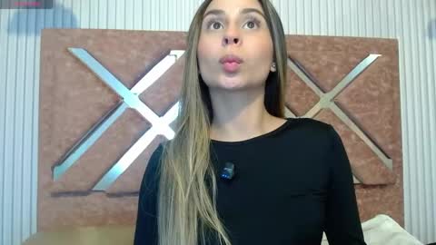Eimy rose online show from May 2026 09:21:01 PM