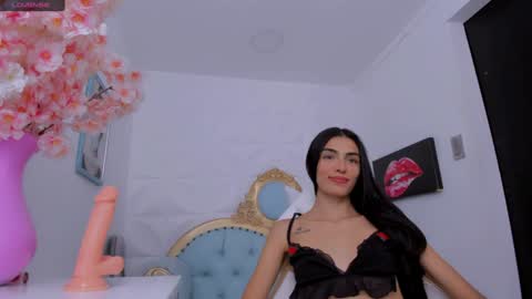 Snapshot of eimy_skinny chatting on February 2025 06:06:01 PM eimy online show from February 2025 06:06:01 PM