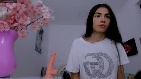 Snapshot of eimy_skinny chatting on February 2025 11:54:01 AM eimy online show from February 2025 11:54:01 AM