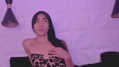 Snapshot of eimy_skinny chatting on February 2026 01:50:02 PM eimy online show from February 2026 01:50:02 PM