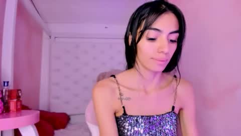 Snapshot of eimy_skinny chatting on February 2026 12:28:01 PM eimy online show from February 2026 12:28:01 PM