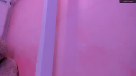 Snapshot of eimy_skinny chatting on April 2026 01:26:01 PM eimy online show from April 2026 01:26:01 PM