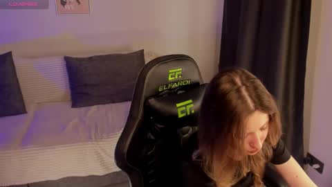 Snapshot of eira_kilian chatting on November 2025 10:15:01 AM eira_kilian online show from November 2025 10:15:01 AM