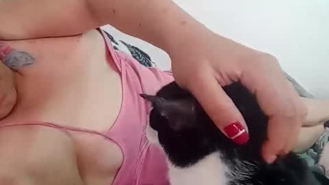 Snapshot of eireneninon chatting on January 2025 03:25:02 PM Eirene online show from January 2025 03:25:02 PM