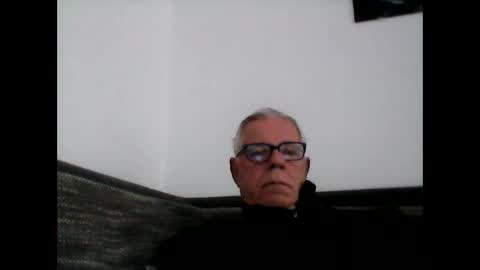 eisbaer1957 online show from November 2025 08:36:01 AM