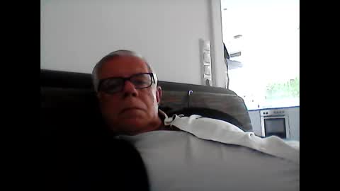 Snapshot of eisbaer1957 chatting on June 2026 01:27:01 PM eisbaer1957 online show from June 2026 01:27:01 PM