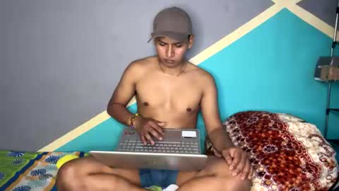 LatinMoreno online show from July 2026 03:59:01 PM