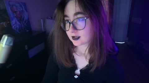 Snapshot of el_sweety chatting on January 2025 10:29:02 AM If you like it when I meow give me a thumbs up online show from January 2025 10:29:02 AM