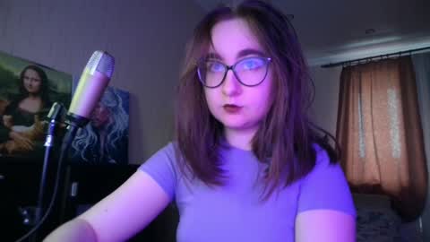 Snapshot of el_sweety chatting on January 2025 10:11:01 AM If you like it when I meow give me a thumbs up online show from January 2025 10:11:01 AM