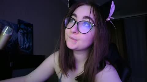 Snapshot of el_sweety chatting on March 2025 03:59:02 PM If you like it when I meow give me a thumbs up online show from March 2025 03:59:02 PM