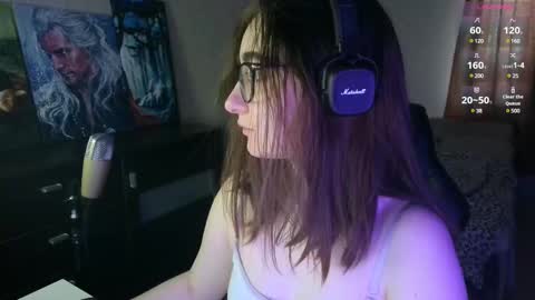 Snapshot of el_sweety chatting on March 2025 09:36:02 AM If you like it when I meow give me a thumbs up online show from March 2025 09:36:02 AM