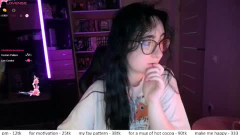 Snapshot of el_sweety chatting on April 2026 09:29:02 AM If you like it when I meow give me a thumbs up online show from April 2026 09:29:02 AM