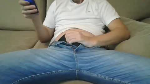 Snapshot of el_taringuero chatting on March 2025 03:23:02 AM el_taringuero online show from March 2025 03:23:02 AM