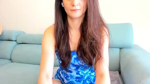 Ela online show from February 2025 01:53:02 PM