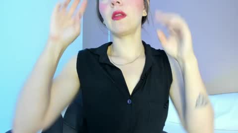 E L A I A online show from April 2026 12:17:02 PM