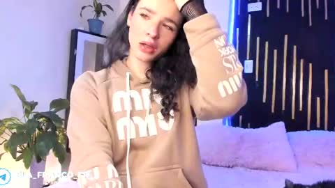 Elaia franco online show from June 2026 04:18:02 AM