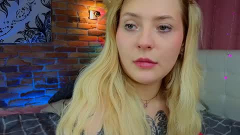 Snapshot of elainaquartzz chatting on December 2024 01:44:02 PM Lina online show from December 2024 01:44:02 PM