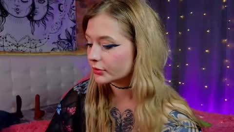 Snapshot of elainaquartzz chatting on February 2025 10:58:01 PM Lina online show from February 2025 10:58:01 PM