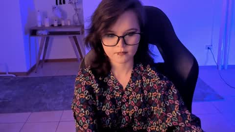 Snapshot of elainebeness chatting on December 2024 05:37:02 PM Your sweet girl online show from December 2024 05:37:02 PM