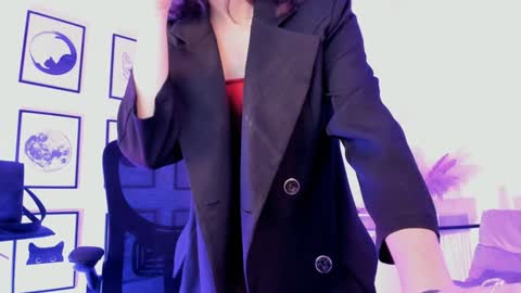 Snapshot of elainebeness chatting on December 2024 01:06:02 AM Your sweet girl online show from December 2024 01:06:02 AM