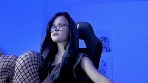 Snapshot of elainebeness chatting on December 2024 02:14:02 AM Your sweet girl online show from December 2024 02:14:02 AM