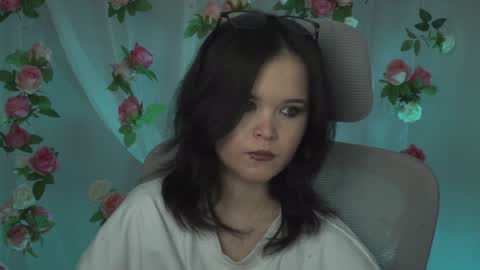 Snapshot of elainebeness chatting on February 2025 10:52:02 PM Your sweet girl online show from February 2025 10:52:02 PM