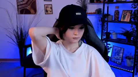 Snapshot of elainebeness chatting on March 2025 07:32:01 PM Your sweet girl online show from March 2025 07:32:01 PM