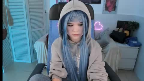 Snapshot of elainebeness chatting on September 2025 08:46:01 PM Your sweet girl online show from September 2025 08:46:01 PM