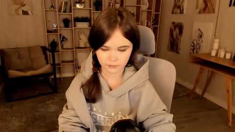 Snapshot of elainebeness chatting on October 2025 07:22:02 PM Your sweet girl online show from October 2025 07:22:02 PM