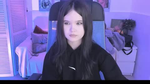 Snapshot of elainebeness chatting on October 2025 07:21:02 PM Your sweet girl online show from October 2025 07:21:02 PM