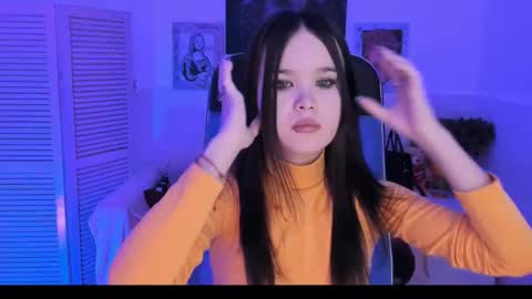 Snapshot of elainebeness chatting on October 2025 07:09:02 PM Your sweet girl online show from October 2025 07:09:02 PM