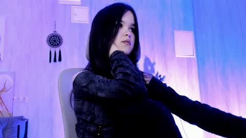 Snapshot of elainebeness chatting on November 2025 07:45:02 PM Your sweet girl online show from November 2025 07:45:02 PM