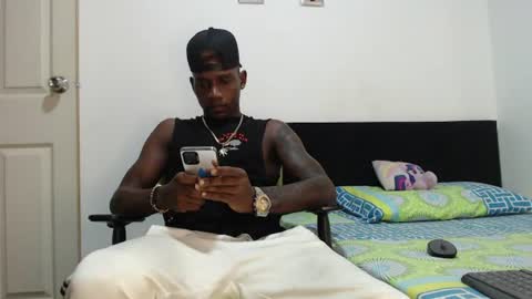 Snapshot of elamerikanohot chatting on June 2026 06:54:01 PM stiwart online show from June 2026 06:54:01 PM