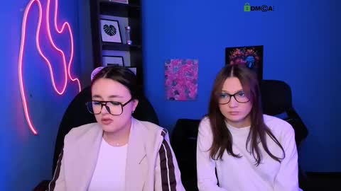 Snapshot of elani_grey chatting on February 2026 02:10:01 PM elani online show from February 2026 02:10:01 PM