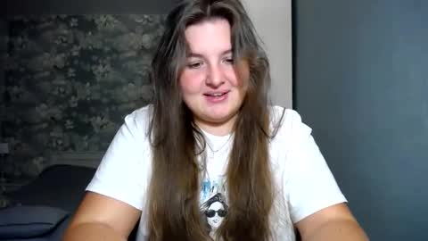 Snapshot of elanis_blair chatting on February 2026 04:54:02 PM Elanis online show from February 2026 04:54:02 PM