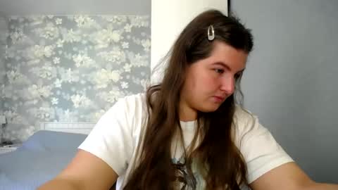 Elanis online show from July 2026 10:08:02 AM