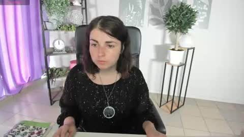 Snapshot of elara_starfall chatting on June 2026 05:09:02 AM Marta online show from June 2026 05:09:02 AM