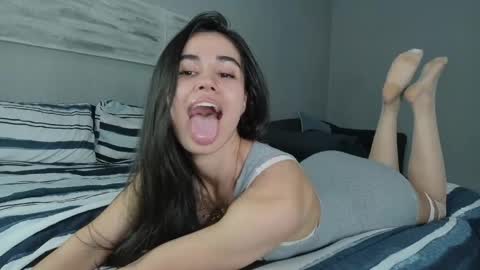 Elara Hayes online show from May 2026 04:38:01 PM