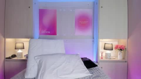 elarey_ online show from May 2026 12:01:02 PM