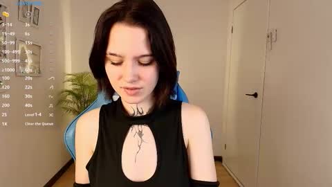 elastikiss online show from November 2025 01:49:02 AM