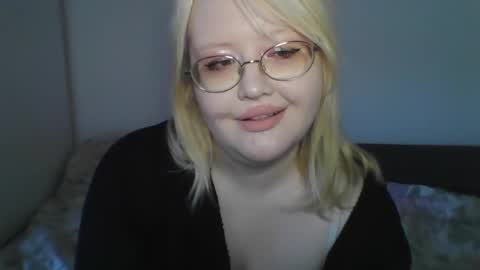 elayne_sweet online show from May 2026 06:08:01 AM
