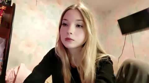 MIa online show from April 2026 09:42:02 AM