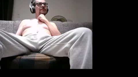 Snapshot of eldonan chatting on April 2026 06:18:01 AM Nando online show from April 2026 06:18:01 AM