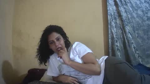 Snapshot of electra137 chatting on February 2026 05:34:01 PM Isabella online show from February 2026 05:34:01 PM