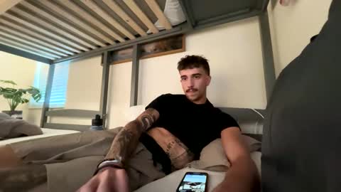 Snapshot of electron448 chatting on October 2025 08:53:02 PM electron448 online show from October 2025 08:53:02 PM