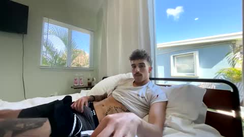 Snapshot of electron448 chatting on October 2025 07:03:01 PM electron448 online show from October 2025 07:03:01 PM