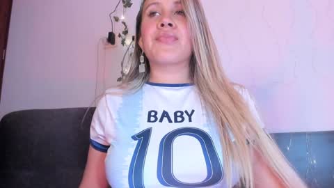 Snapshot of eleecttraa_12 chatting on February 2025 08:04:01 PM Electra online show from February 2025 08:04:01 PM